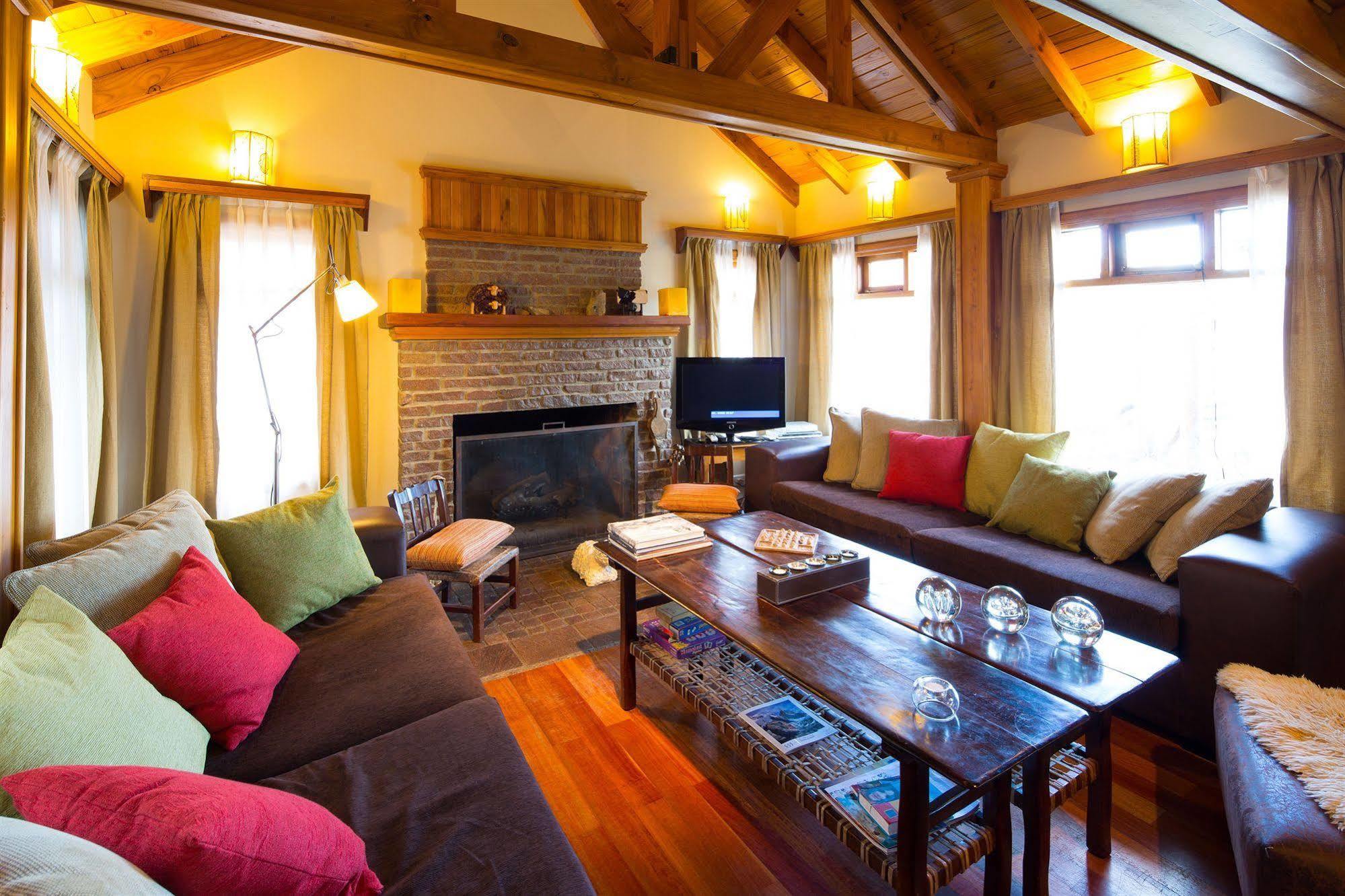 Hosteria Senderos El Chalten Ngoại thất bức ảnh